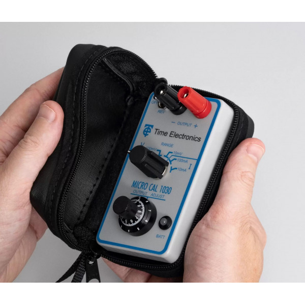 1030 MicroCal Voltage and Current Source