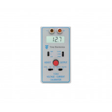 1044 Voltage and Current Calibrator